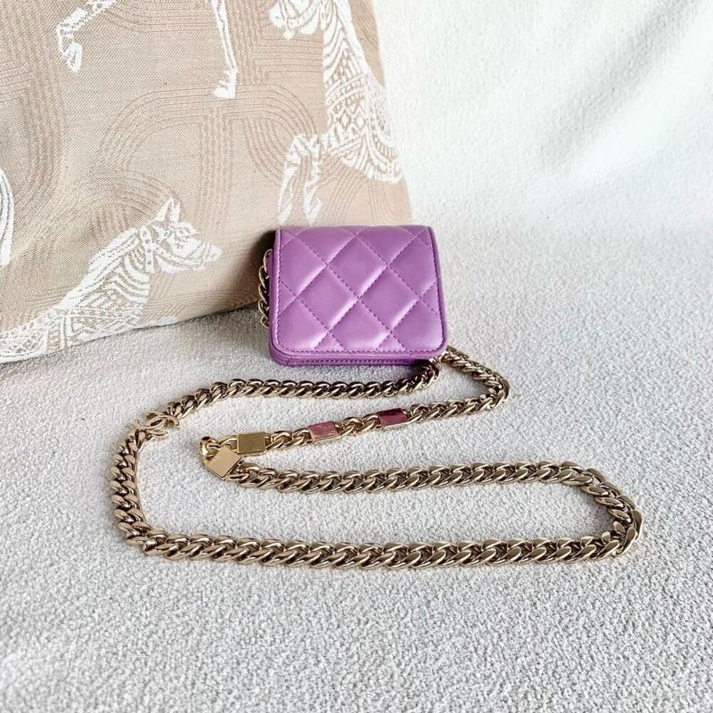 Chanel Women Pre-Loved Bag Very Good Condition - Picture 3 of 9
